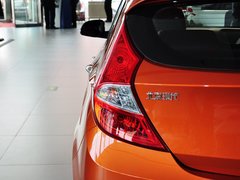 2014款 1.6L 自动 TOP