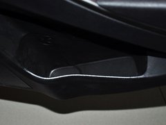 2014款 1.6L 自动 TOP