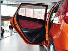 2014款 1.6L 自动 TOP