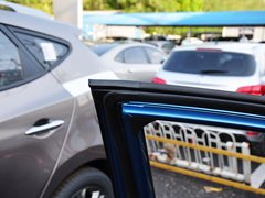 2014款 1.6L 自动 TOP