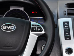 2014款 1.5TI 手动 旗舰型 5座