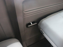 2014款 2.0TSI DCT 四驱舒适版 9座