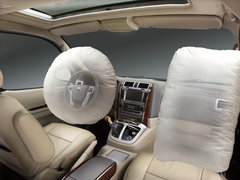 2010款 睿翔 2.0L 手动 舒适型 7座 国四