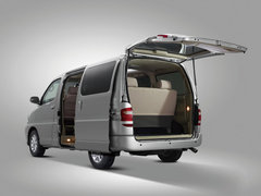 2010款 睿翔 2.0L 手动 舒适型 7座 国四