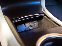 2014款 2.0T 自动 四驱尊耀版 5座