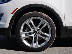 2014款 2.0T 自动 四驱尊耀版 5座