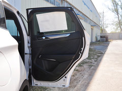 2014款 2.0T 自动 四驱尊耀版 5座