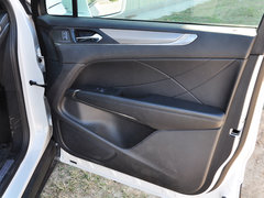 2014款 2.0T 自动 四驱尊耀版 5座