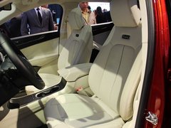 2014款 2.0T 自动 四驱尊雅版 5座