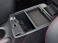 2014款 两厢 2.0L 自动 运动型