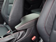 2014款 两厢 2.0L 自动 运动型