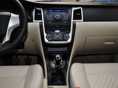 2014款 1.5L 手动 精英型