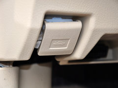 2014款 1.5L 手动 尊贵型
