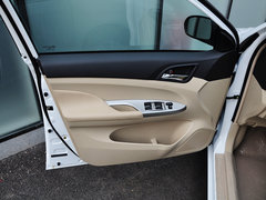 2014款 1.5L 手动 尊贵型