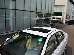 2014款 1.5L 手动 尊贵型