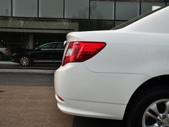 2014款 1.5L 手动 尊贵型