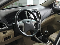 2014款 1.5L 手动 尊贵型