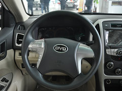 2014款 1.5L 手动 尊贵型