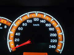 2014款 1.5L 手动 尊贵型