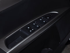 2014款 1.6L 手动 尊雅型CNG