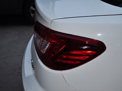 2014款 1.6L 手动 尊雅型CNG