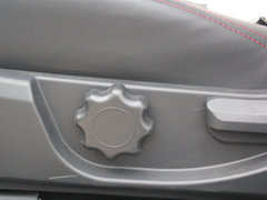 2014款 2.0L 自動 豪華型