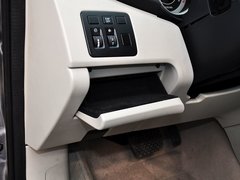 奔腾B90 2014款 1.8T 自动 舒适型