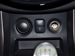 2014款 1.6L 手动 智尊型 5座