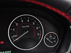 2014款 320i 运动设计套装