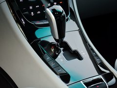 2014款 2.2T 自动 四驱旗舰型 5座