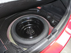 2014款 2.5L 自动 蓝天尊崇版