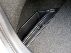 2014款 2.5L 自动 蓝天尊崇版