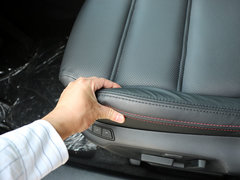 2014款 2.5L 自动 蓝天尊崇版