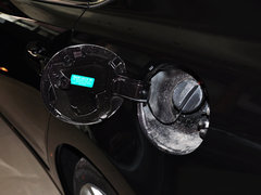 2014款 2.5L 自动 蓝天尊崇版
