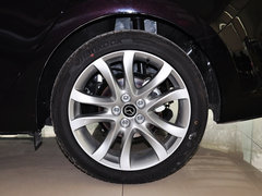 2014款 2.5L 自动 蓝天尊崇版