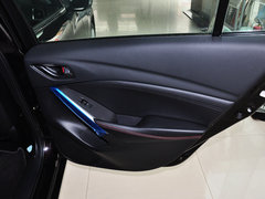 2014款 2.5L 自动 蓝天尊崇版