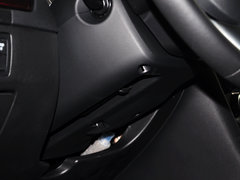 2014款 2.5L 自动 蓝天尊崇版