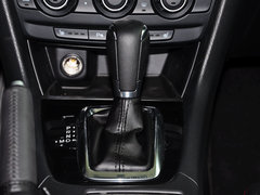 2014款 2.5L 自动 蓝天尊崇版