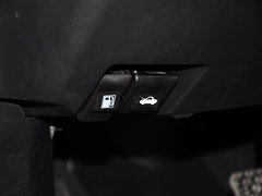 2014款 2.5L 自动 蓝天尊崇版