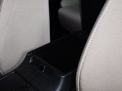 2014款 2.0L 自动 蓝天时尚型