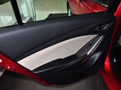 2014款 2.0L 自动 蓝天时尚型