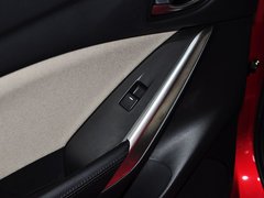 2014款 2.0L 自动 蓝天时尚型