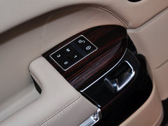 2014款 3.0 V6 SC Vogue SE 创世加长版 5座