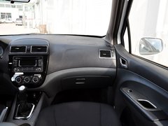 2014款 1.5L 手动 舒适型 5座