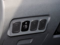2014款 1.5L 手动 舒适型 5座