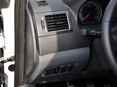 2014款 1.5L 手动 舒适型 5座