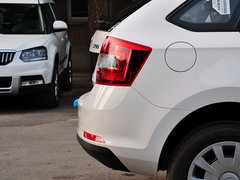 2014款 1.6L 手动 乐享版