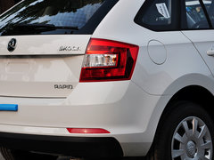 2014款 1.6L 手动 乐享版