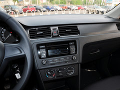 2014款 1.6L 手动 乐享版