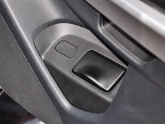 2014款 2.4L 自动 豪华导航版